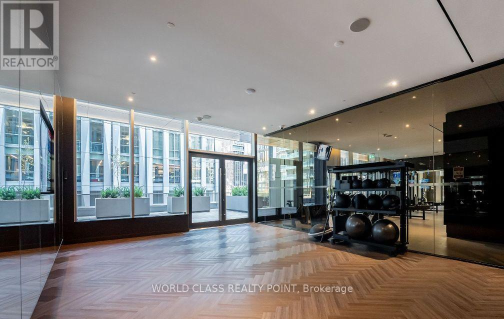 3706 - 11 Yorkville Avenue, Toronto, Ontario  M4W 0B7 - Photo 16 - C13443136