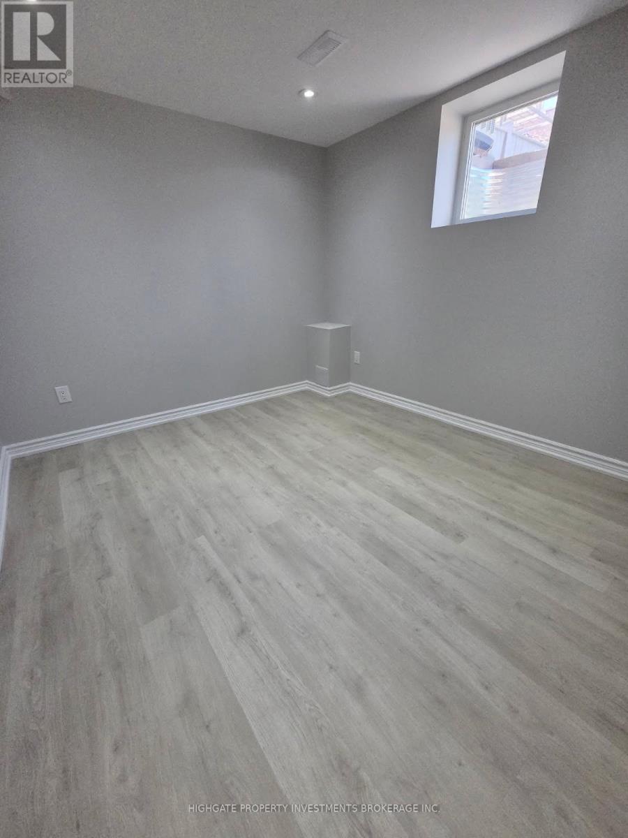 Bsmt - 1 Juglans Crescent, Whitchurch-Stouffville, Ontario L4A 0V4 - Photo 12 - N13443126