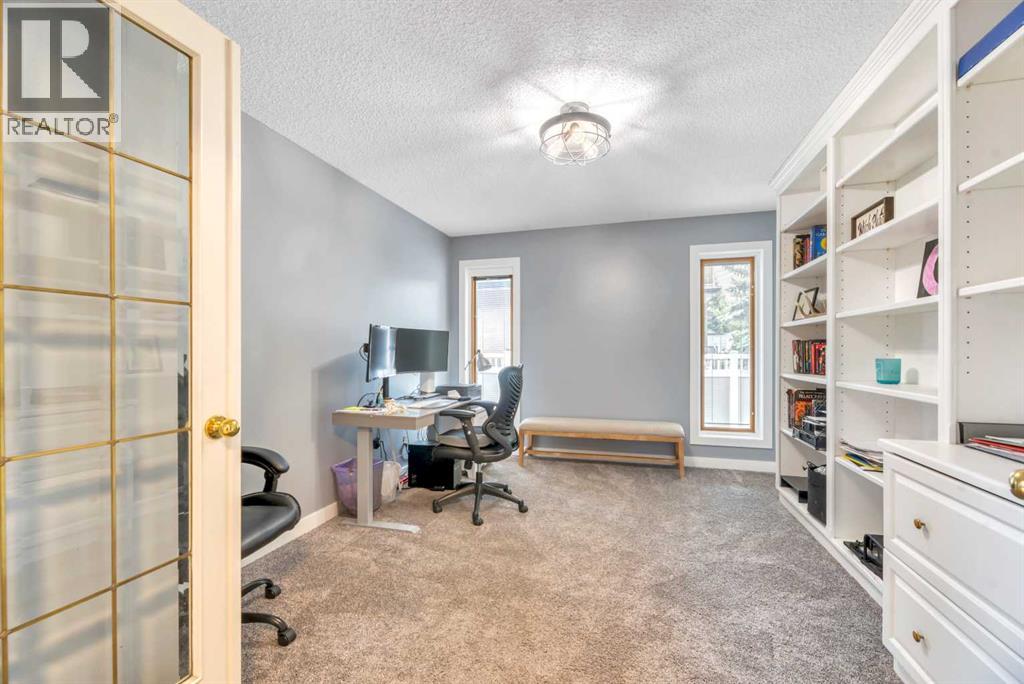 52 Woodpath Terrace SW, Calgary, Alberta  T2W 5Z7 - Photo 19 - A2319891