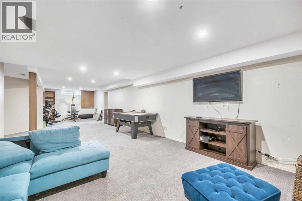 52 Woodpath Terrace SW, Calgary, Alberta  T2W 5Z7 - Photo 43 - A2319891