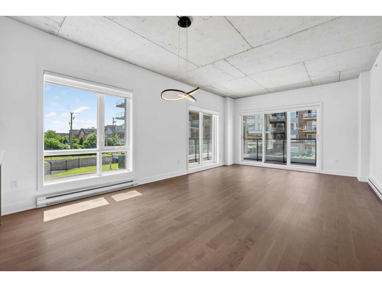 248 Boul. Hymus|#205 Pointe-Claire Quebec Canada H9R0H4 3