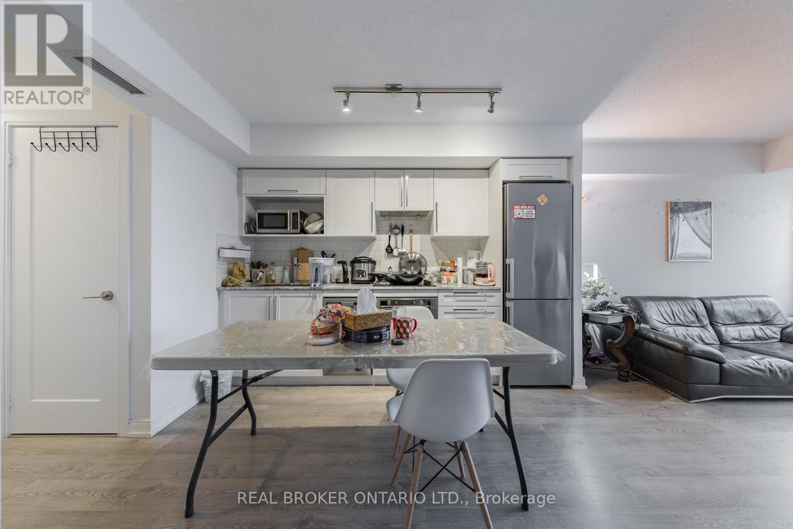 1618 - 275 Village Green Square, Toronto, Ontario  M1S 0L8 - Photo 12 - E13443146