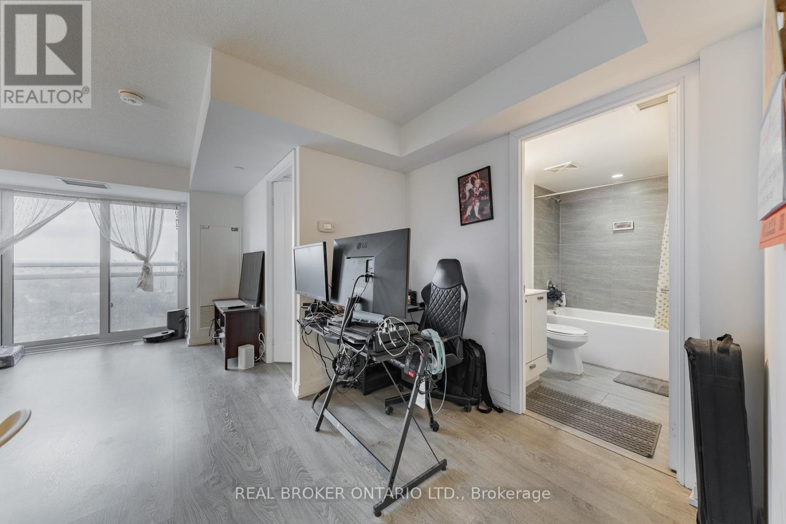 1618 - 275 Village Green Square, Toronto, Ontario  M1S 0L8 - Photo 20 - E13443146