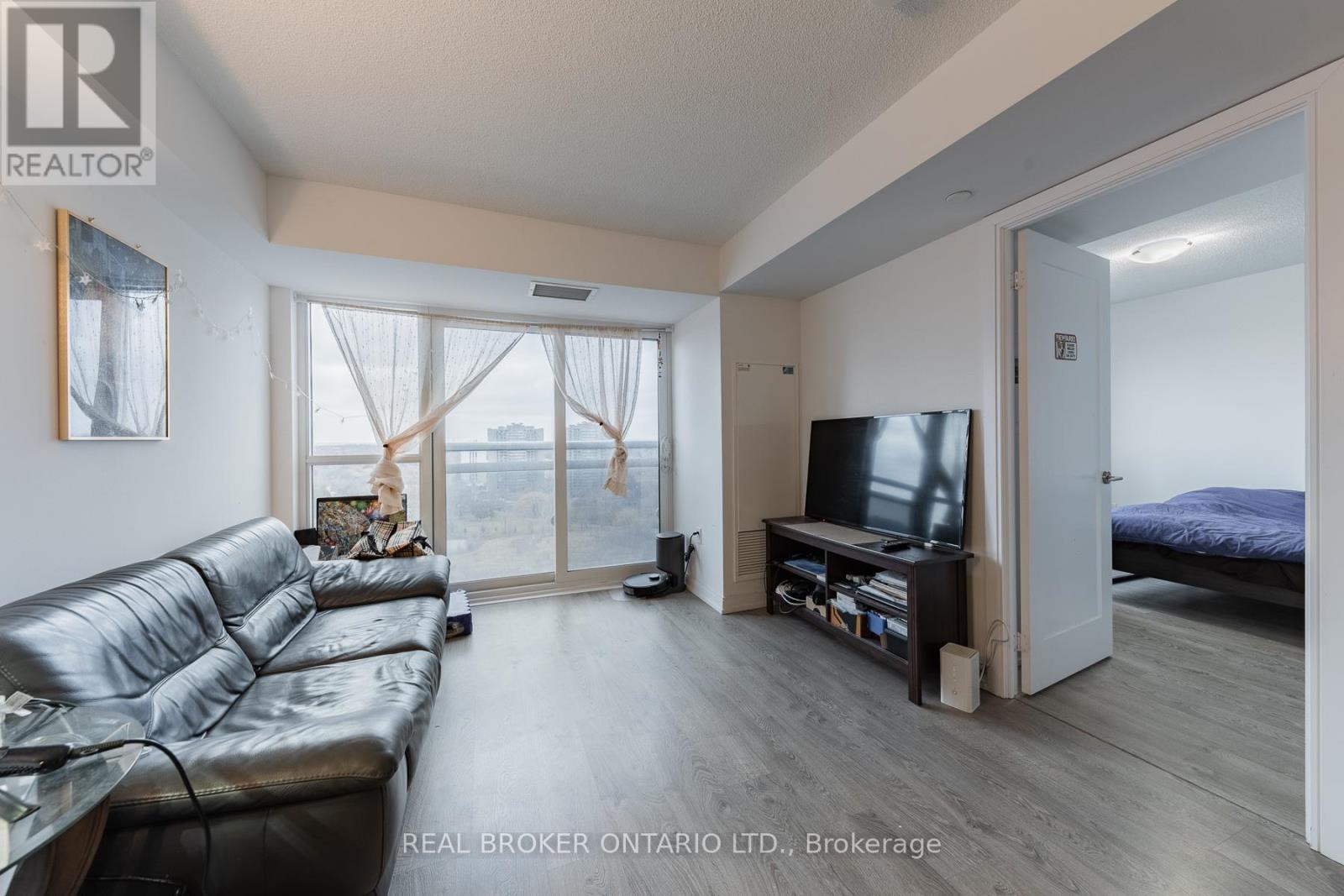 1618 - 275 Village Green Square, Toronto, Ontario  M1S 0L8 - Photo 6 - E13443146