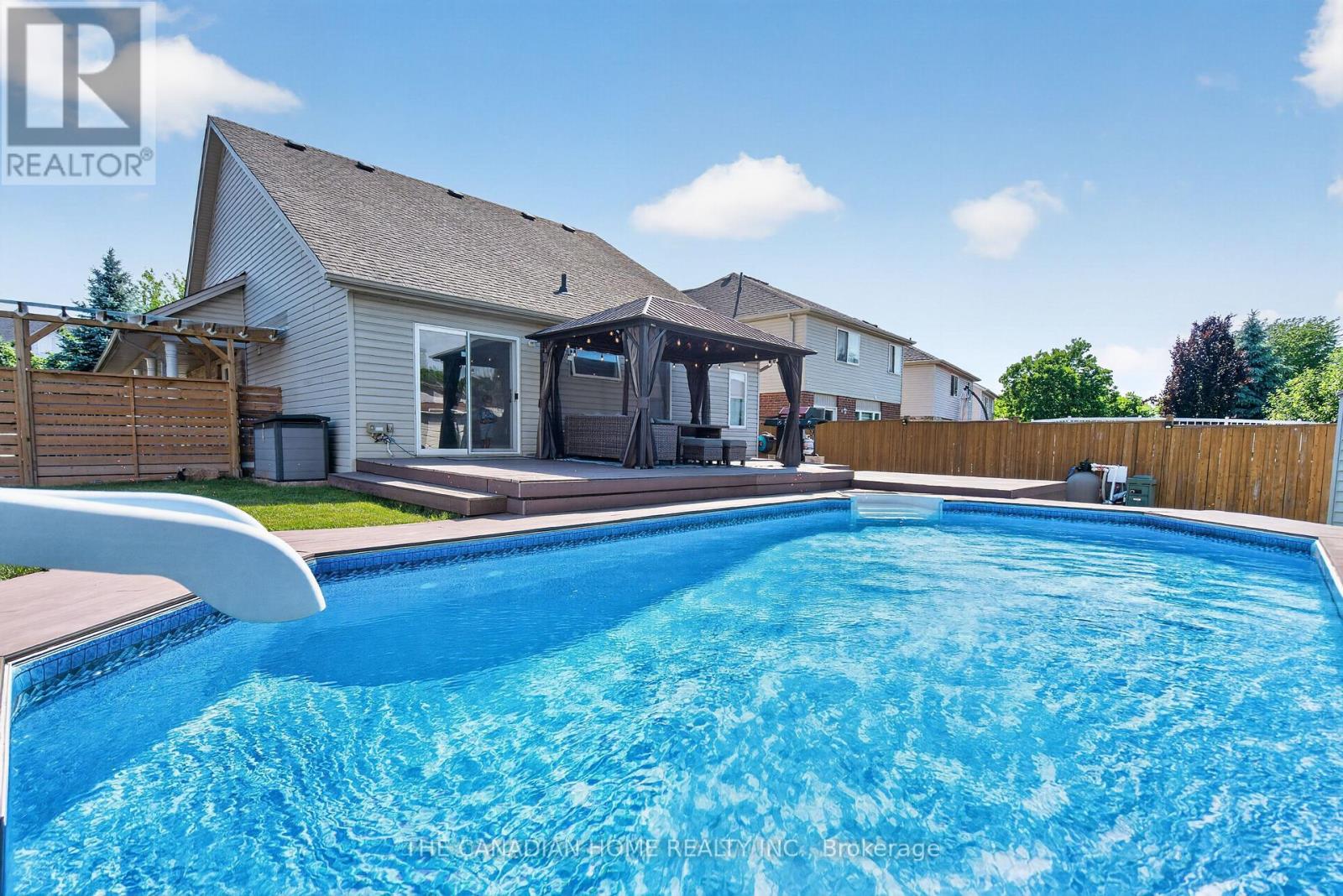 339 Kerwood Drive, Cambridge, Ontario  N3C 4M2 - Photo 11 - X13443160