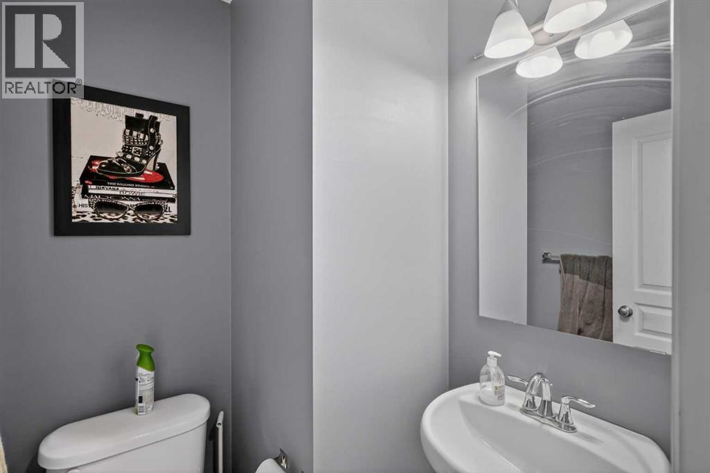 101 Elgin Meadows Manor Se, Calgary, Alberta  T2Z 0M5 - Photo 16 - A2318895
