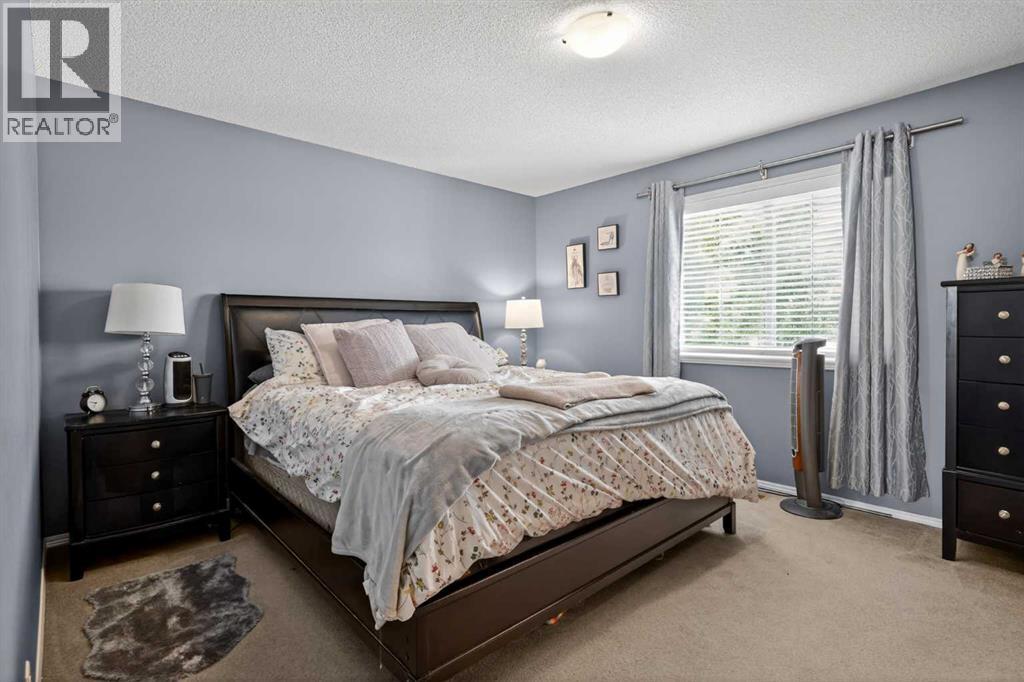 101 Elgin Meadows Manor Se, Calgary, Alberta  T2Z 0M5 - Photo 21 - A2318895