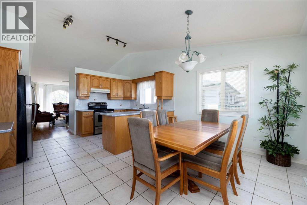 261 Boisvert Place, Fort Mcmurray, Alberta  T9K 1T2 - Photo 11 - A2313498