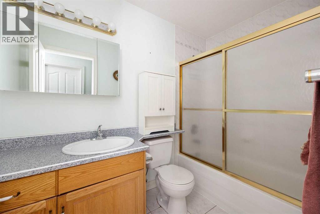 261 Boisvert Place, Fort Mcmurray, Alberta  T9K 1T2 - Photo 17 - A2313498