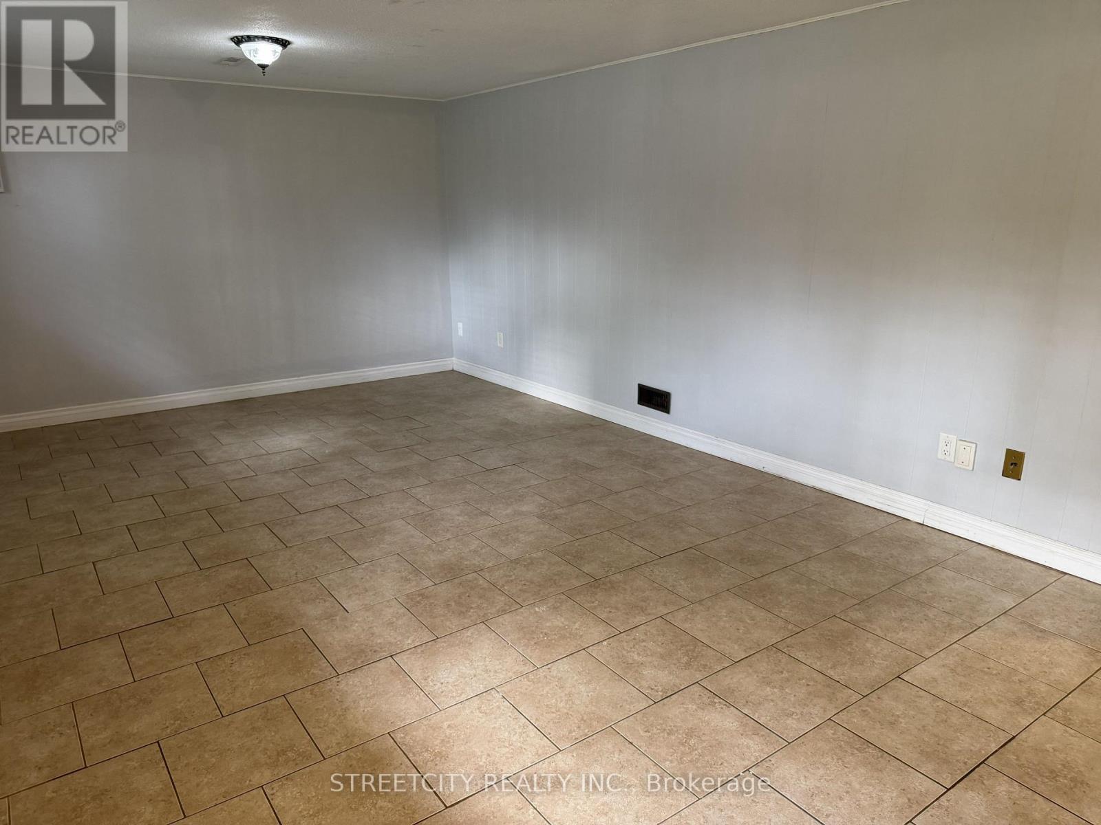 6860 Malden Road, Lasalle, Ontario  N9J 2T5 - Photo 26 - X13138354