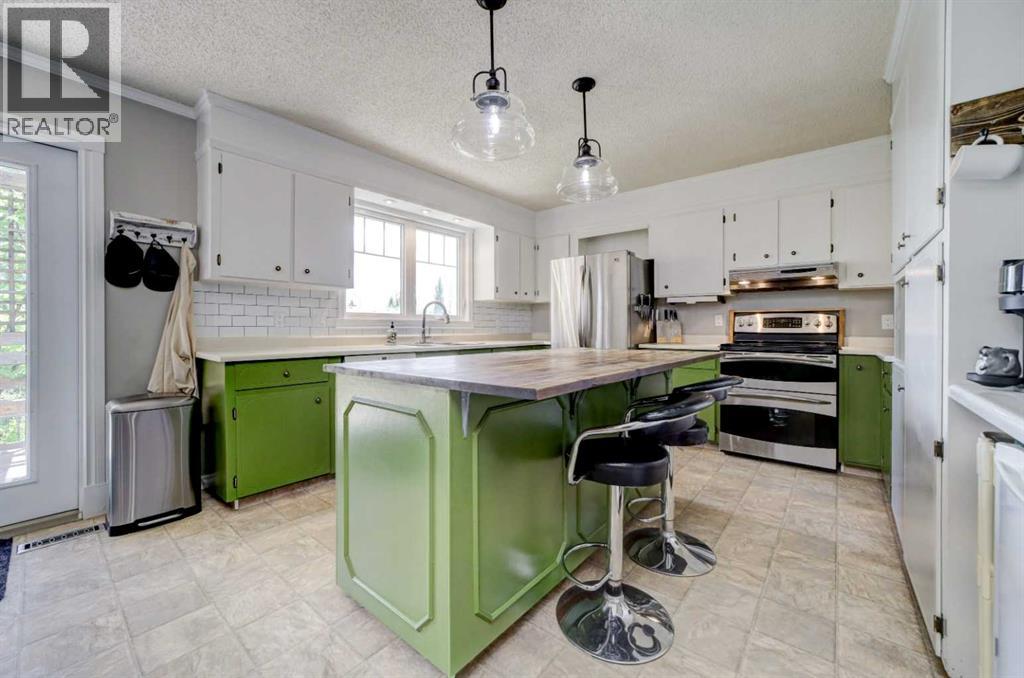 110 Temple Boulevard W, Lethbridge, Alberta  T1K 5A3 - Photo 11 - A2320549