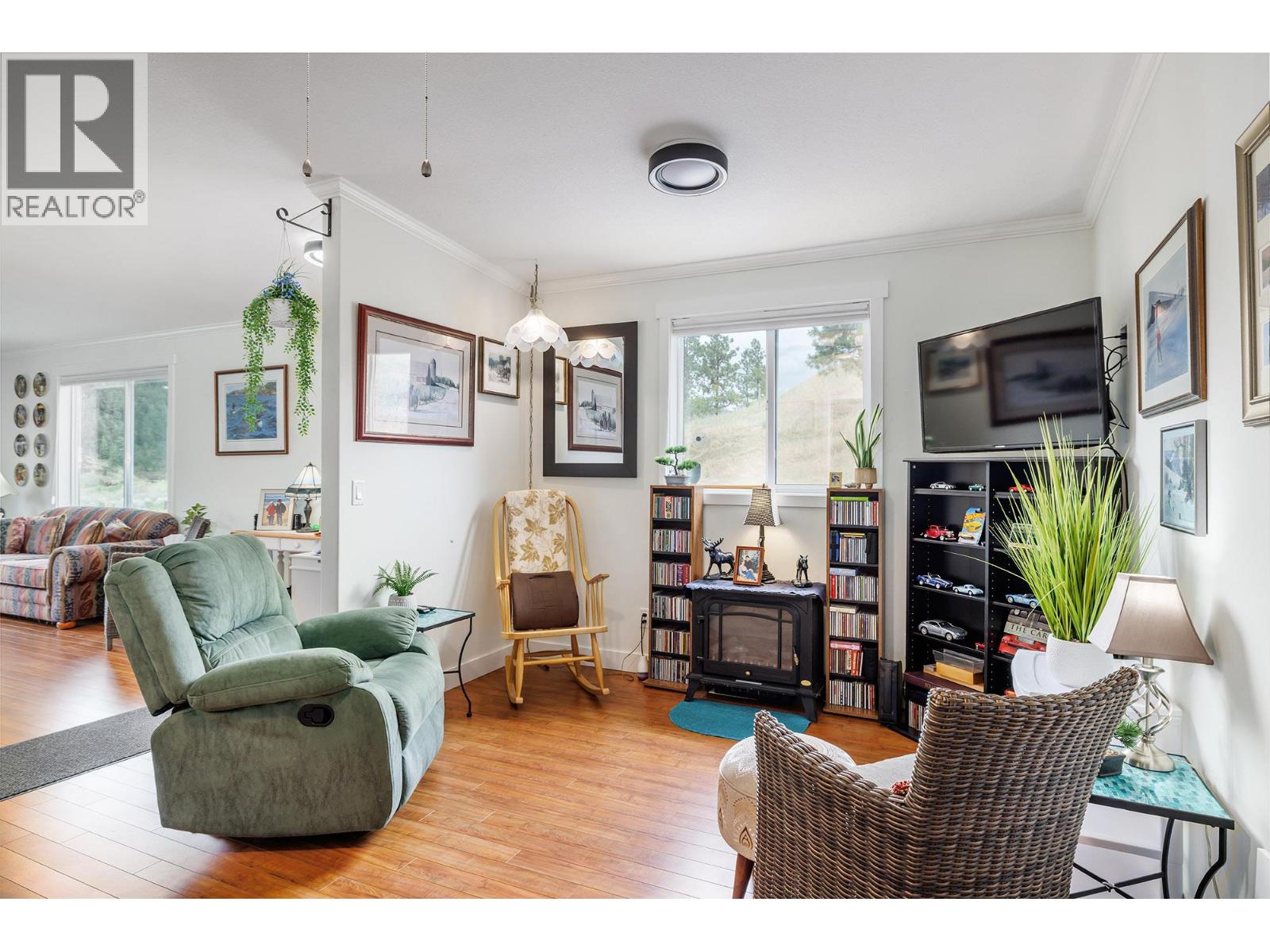 Listing image 11