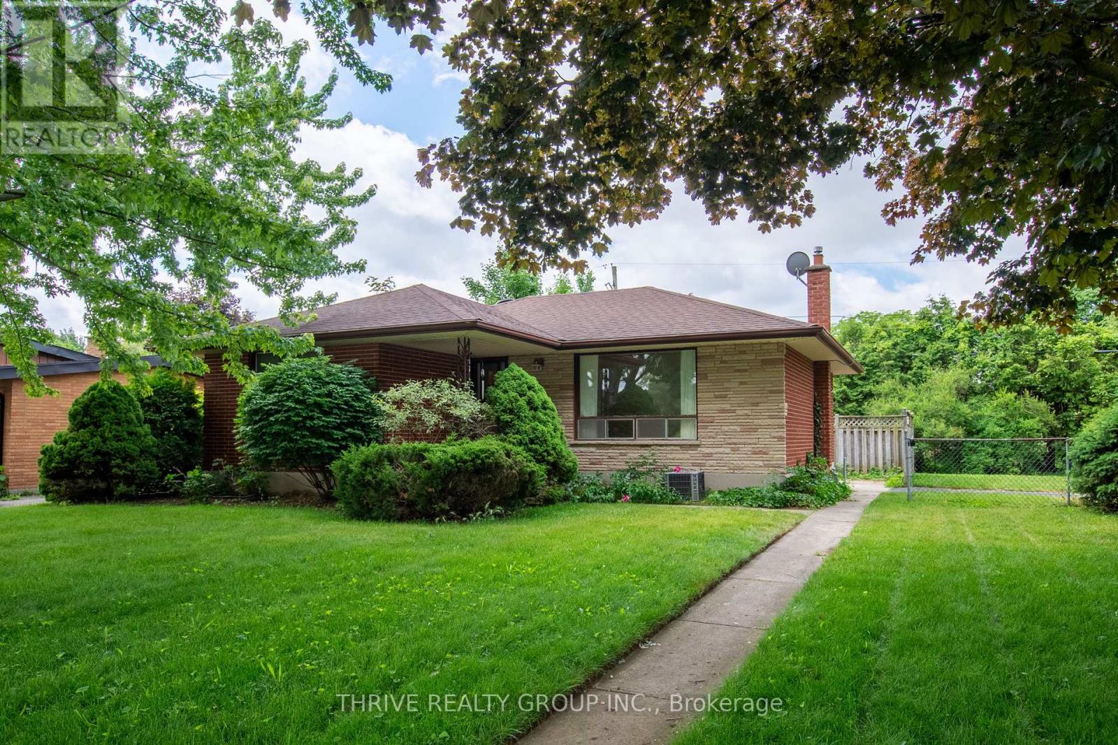 65 TEWKSBURY CRESCENT, London East, Ontario