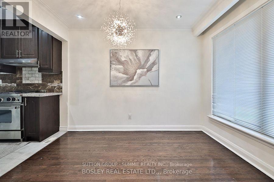 Main - 136 Regina Avenue, Toronto, Ontario  M6A 1R7 - Photo 7 - C13443208