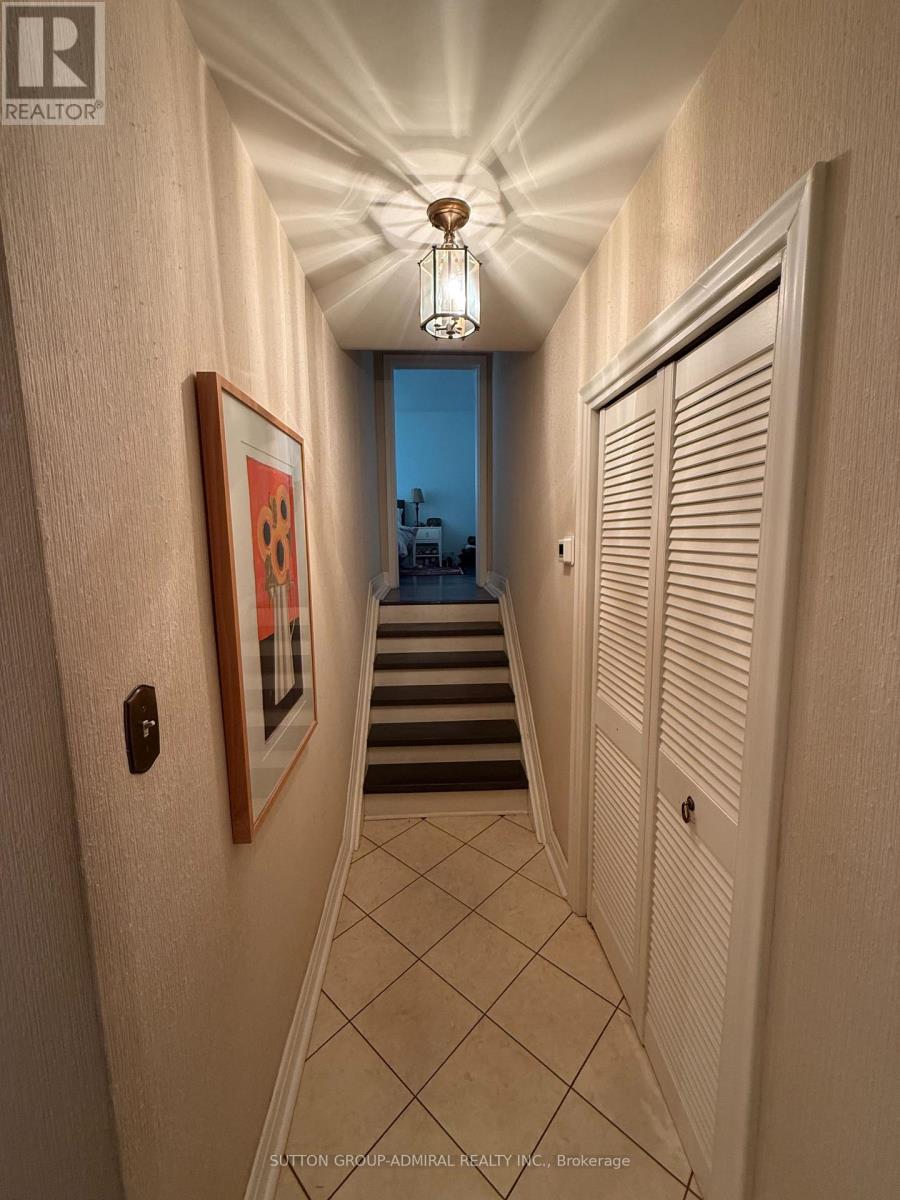 119 Caribou Road, Toronto, Ontario  M5N 2B1 - Photo 15 - C13443226