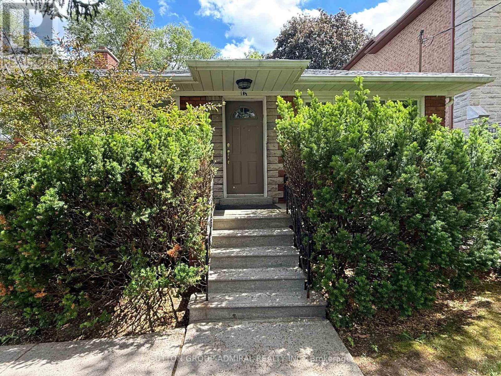 119 Caribou Road, Toronto, Ontario  M5N 2B1 - Photo 4 - C13443226
