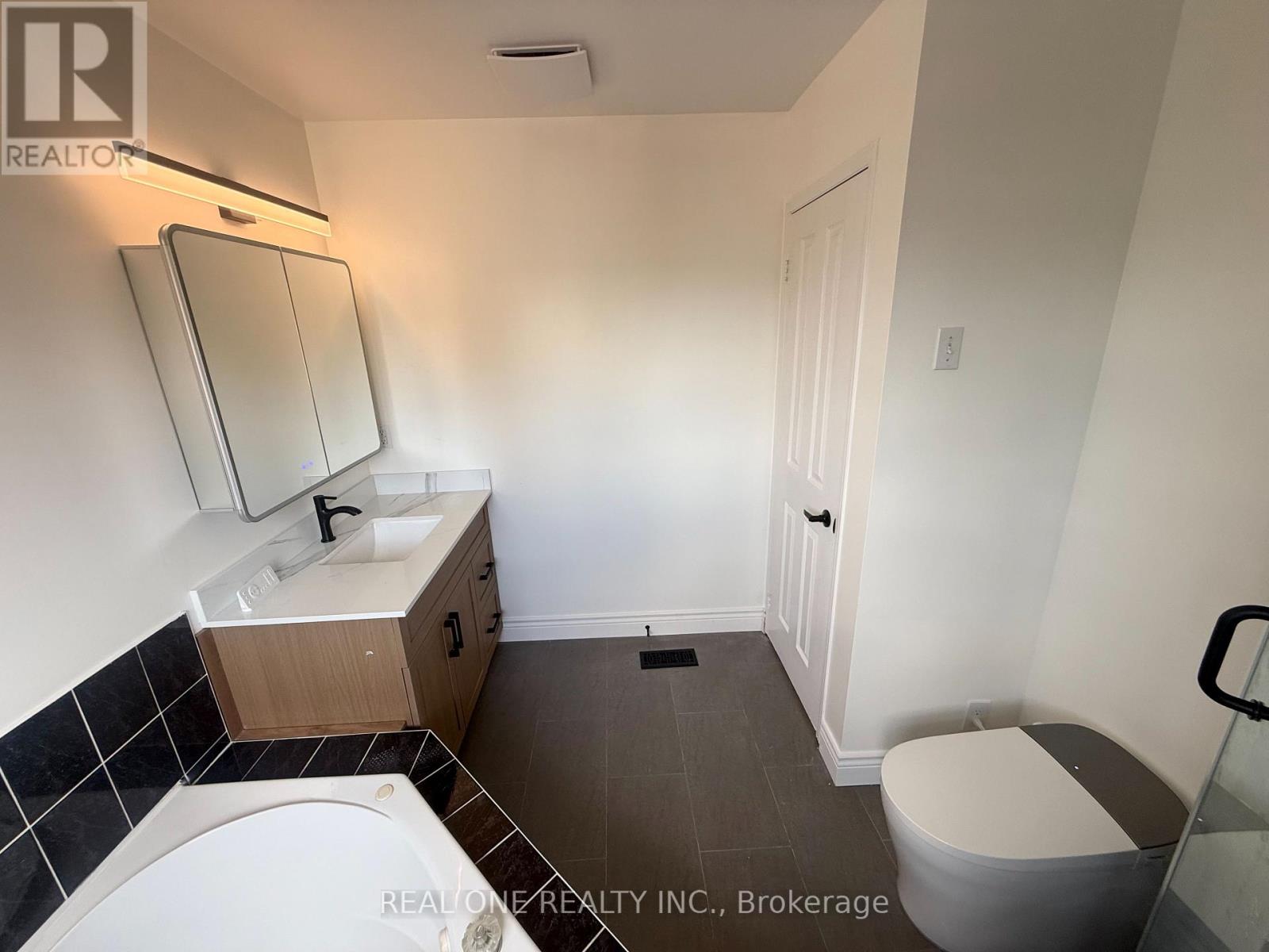 93 Brunswick Avenue, Markham, Ontario  L6C 2E6 - Photo 12 - N13443200