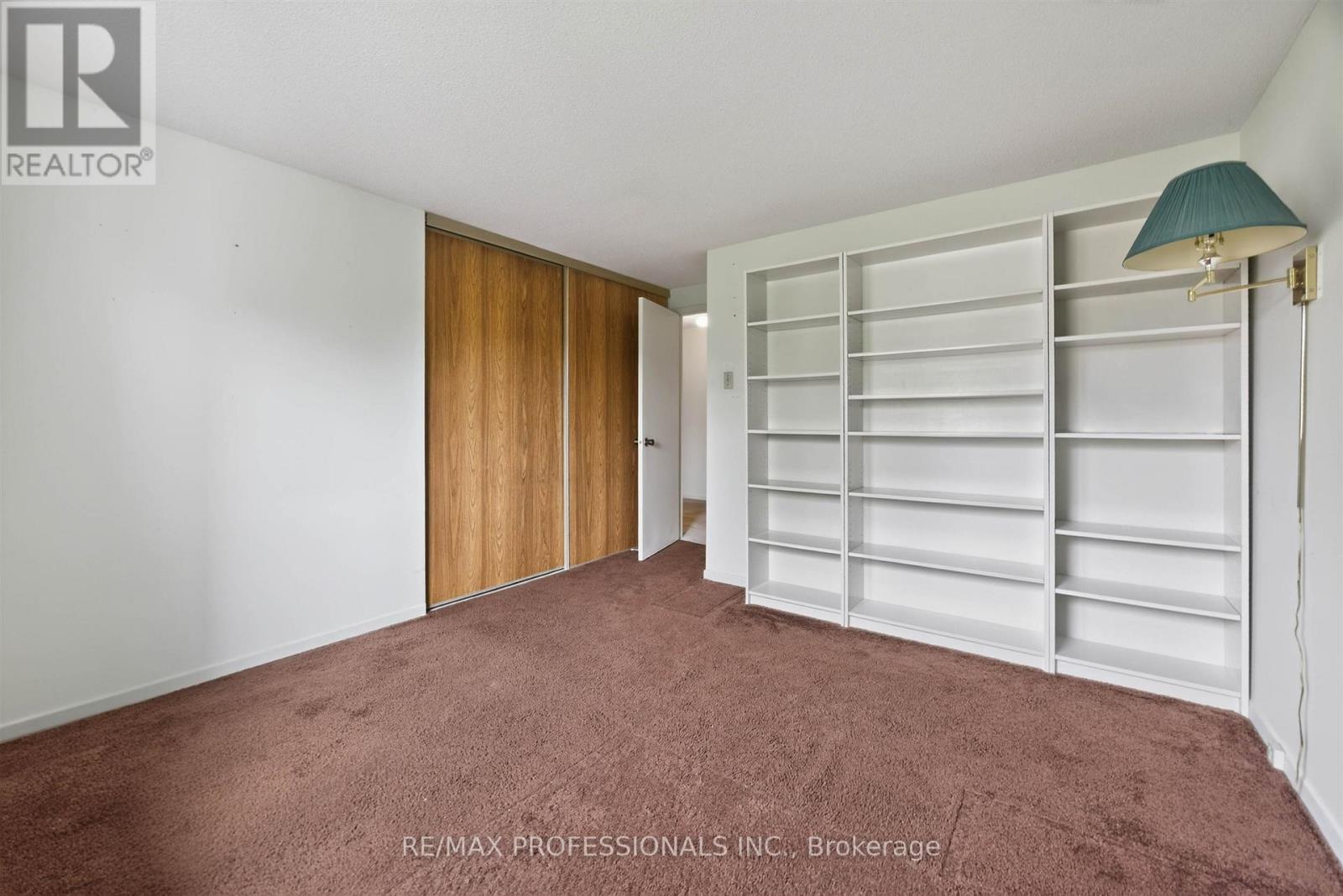 4 Bigham Crescent, Toronto, Ontario  M9C 5C6 - Photo 18 - W13443216