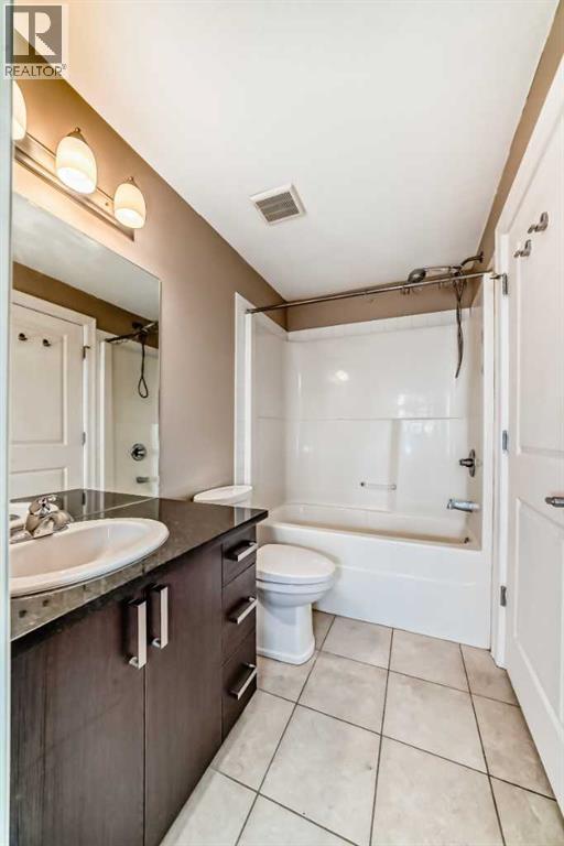 312, 117 Copperpond Common SE, Calgary, Alberta  T2Z 5E2 - Photo 18 - A2319540