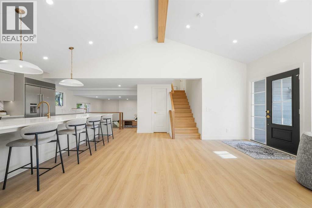 1016 Mapleglade Drive Se, Calgary, Alberta  T2G 2G6 - Photo 5 - A2298783