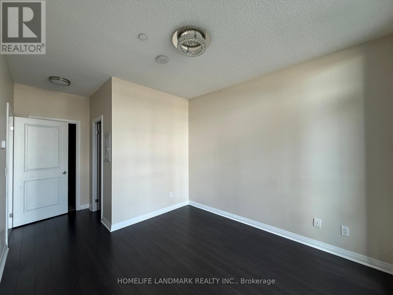 109 - 55 Eglinton Avenue W, Mississauga, Ontario L5R 3P5 - Photo 28 - W13418188