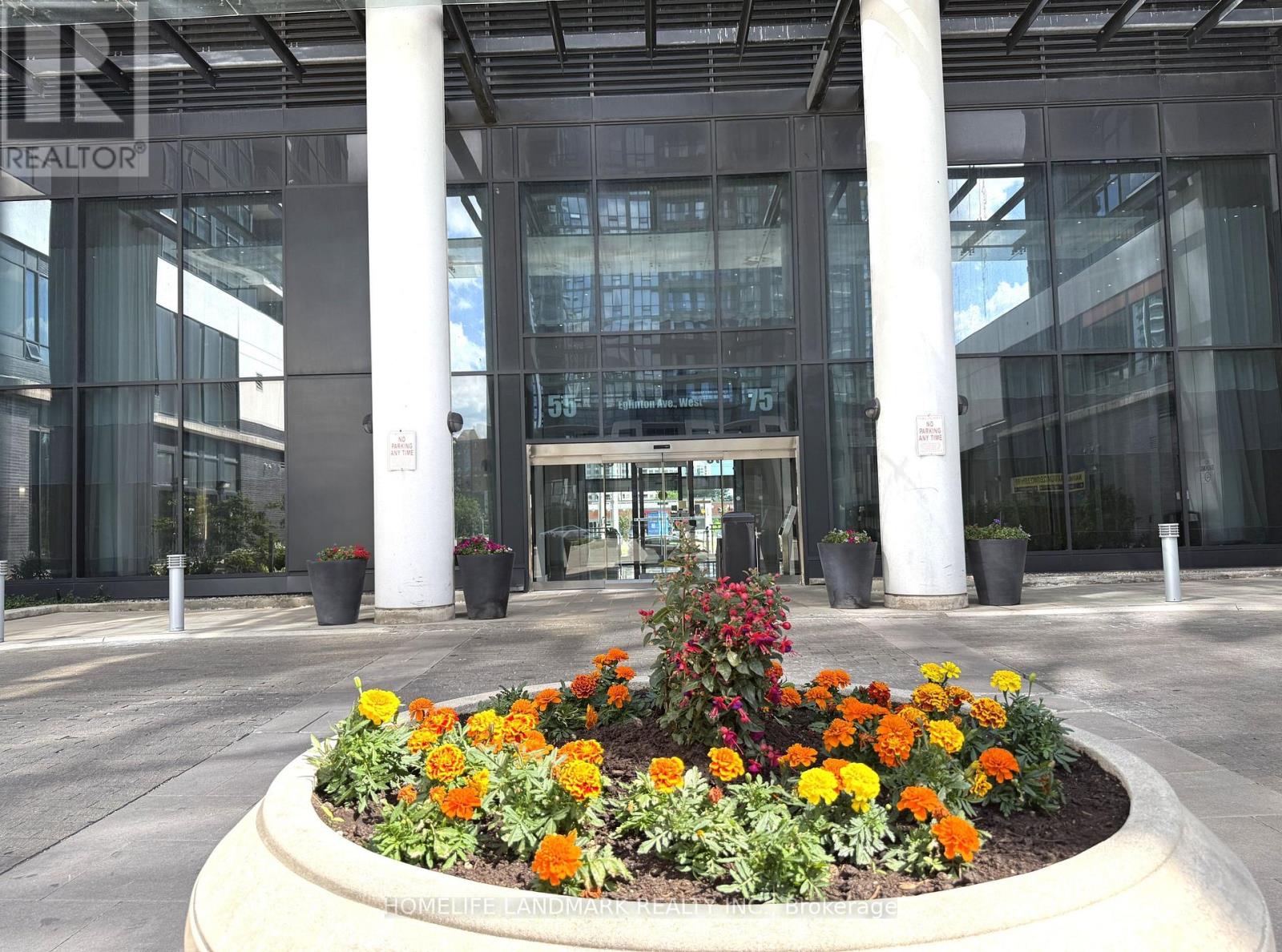 109 - 55 Eglinton Avenue W, Mississauga, Ontario L5R 3P5 - Photo 3 - W13418188