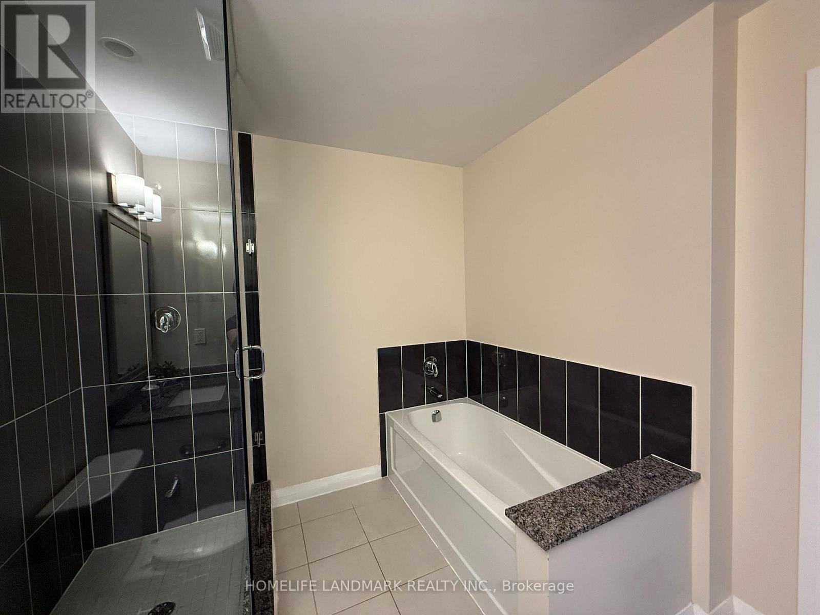 109 - 55 Eglinton Avenue W, Mississauga, Ontario L5R 3P5 - Photo 32 - W13418188