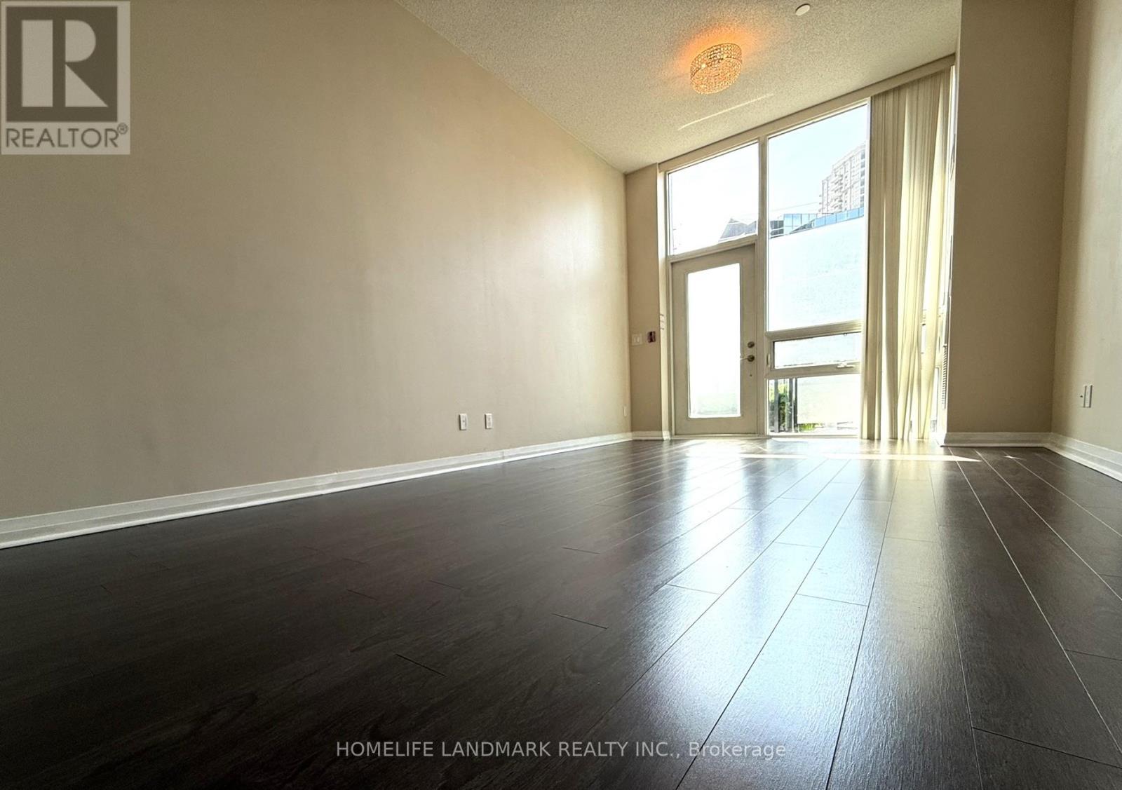 109 - 55 Eglinton Avenue W, Mississauga, Ontario L5R 3P5 - Photo 8 - W13418188
