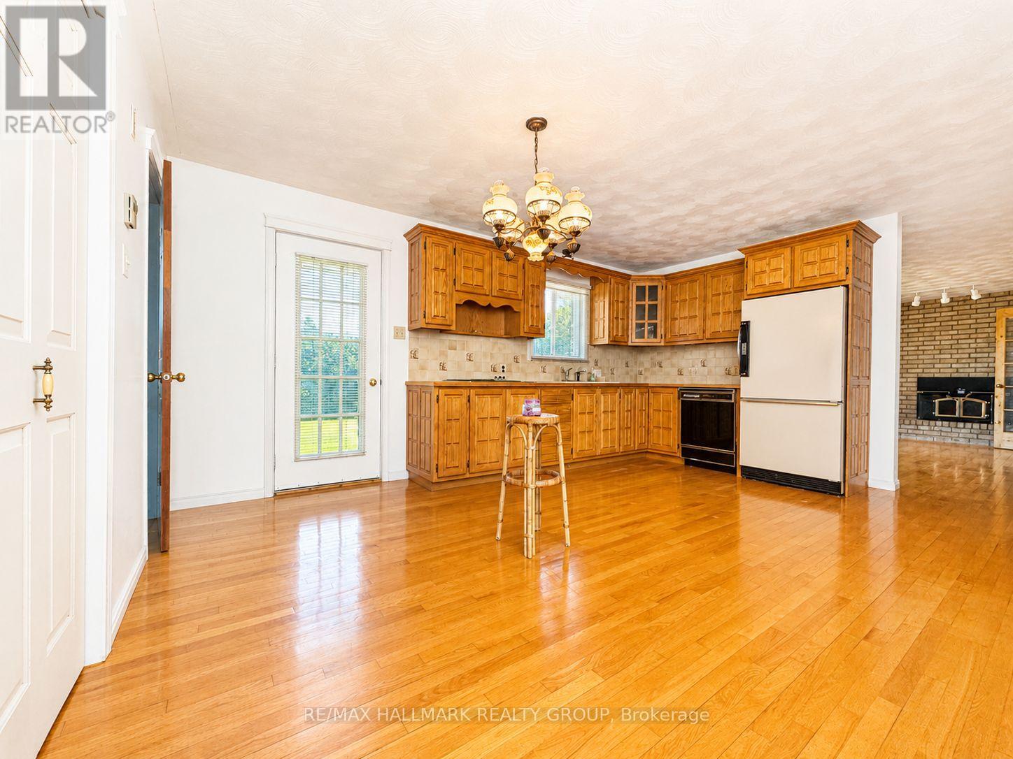 591 Laurin Street, Hawkesbury, Ontario  K6A 3G6 - Photo 9 - X13442232