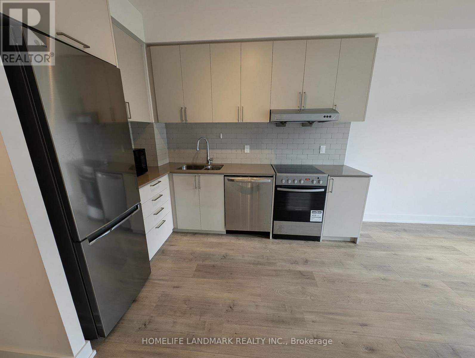 216w - 268 Buchanan Drive, Markham, Ontario  L3R 8G9 - Photo 3 - N13443254