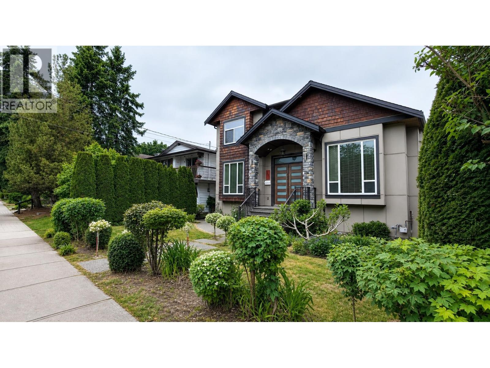 1975 Coquitlam Avenue, Port Coquitlam, British Columbia  V3B 1J2 - Photo 2 - R3135422