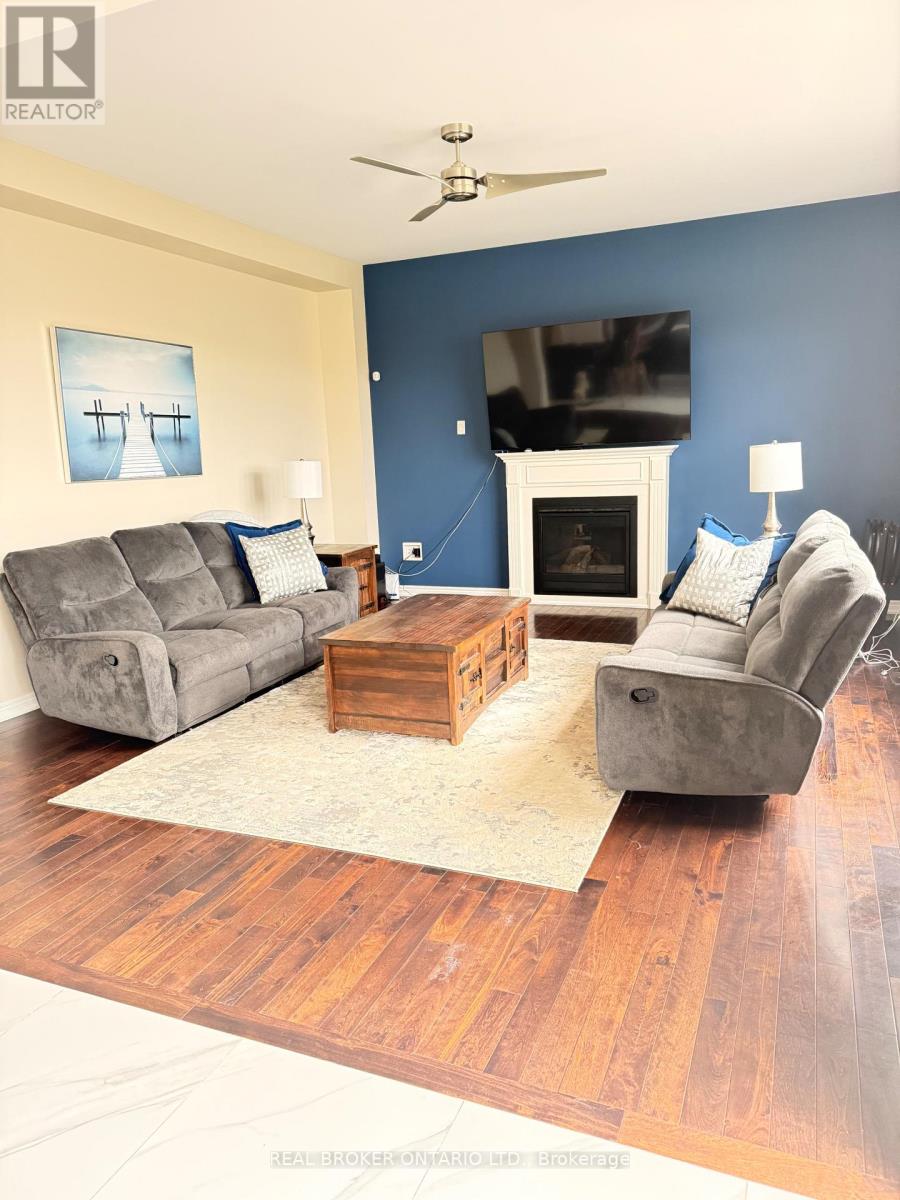 100 Trail Boulevard, Springwater, Ontario  L9X 0S7 - Photo 13 - S13062198