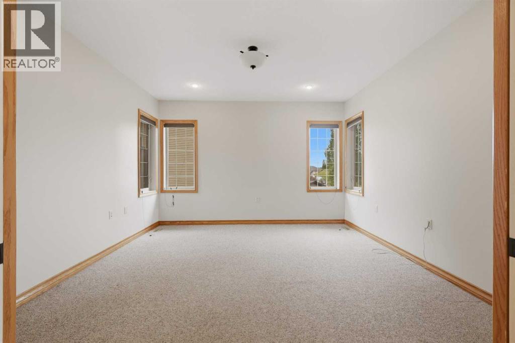 30 Lawson Close, Red Deer, Alberta  T4R 0H4 - Photo 14 - A2321008