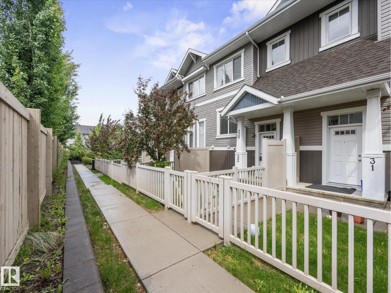 #32 1140 Chappelle Bv Sw, Edmonton, Alberta  T6W 2Z3 - Photo 2 - E4493348