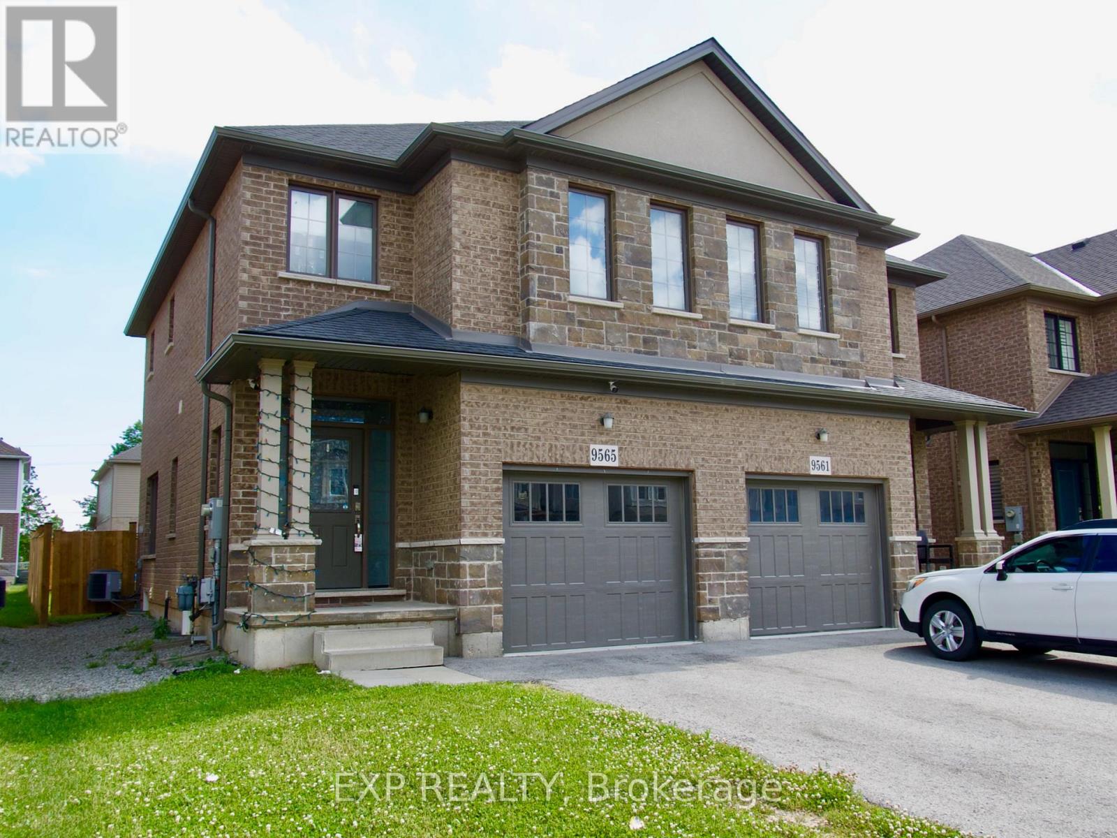 9565 Tallgrass Avenue, Niagara Falls, Ontario L2G 0Y3 - Photo 2 - X13443292
