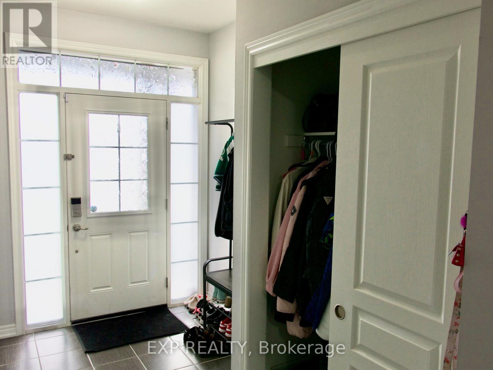 9565 Tallgrass Avenue, Niagara Falls, Ontario L2G 0Y3 - Photo 4 - X13443292