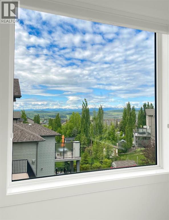 35 Sunset View, Cochrane, Alberta  T4C 0G3 - Photo 25 - A2312533