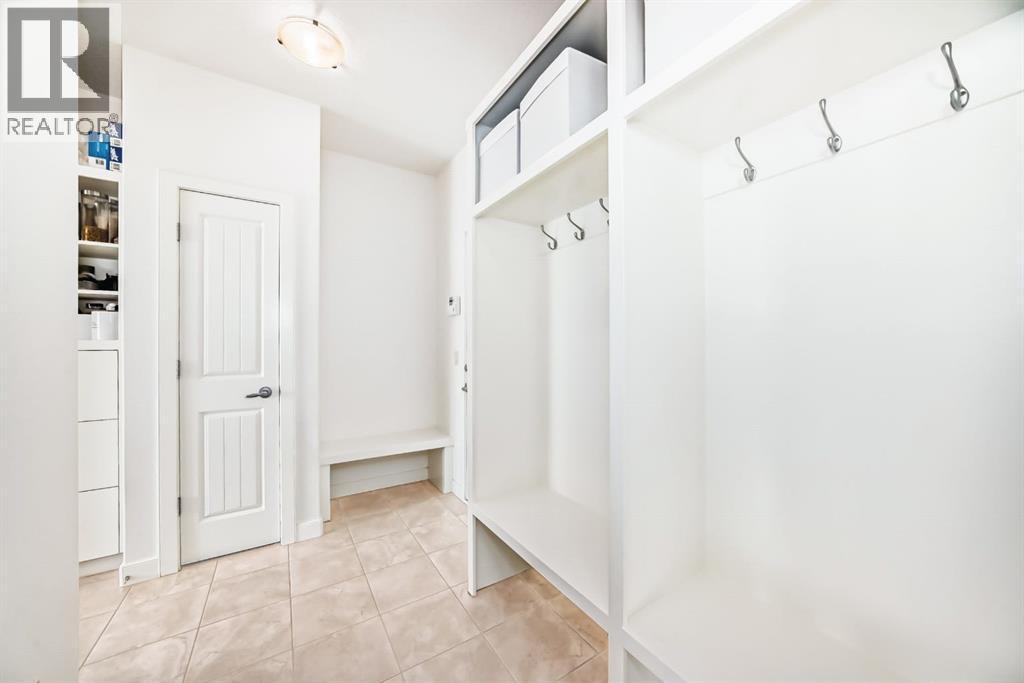 35 Sunset View, Cochrane, Alberta  T4C 0G3 - Photo 19 - A2312533