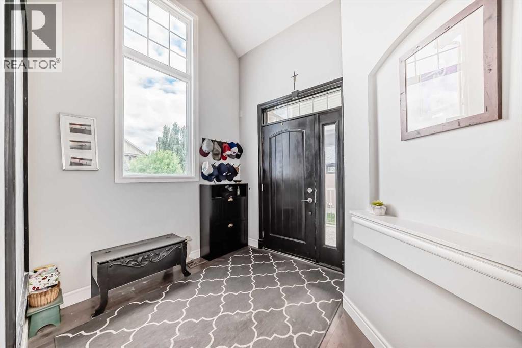 136 Stonemere Close, Chestermere, Alberta  T1X 0C4 - Photo 3 - A2319521