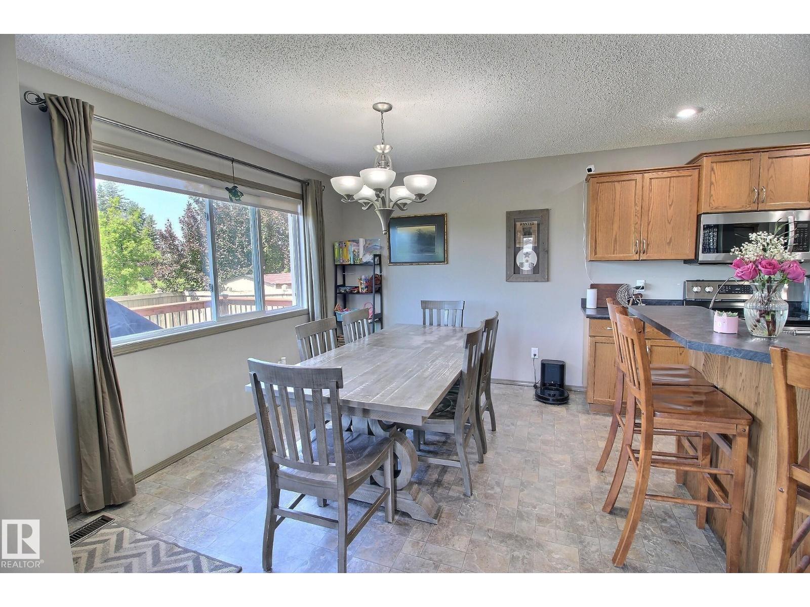 19 Huxley Cv, Spruce Grove, Alberta  T7X 4S5 - Photo 10 - E4490023