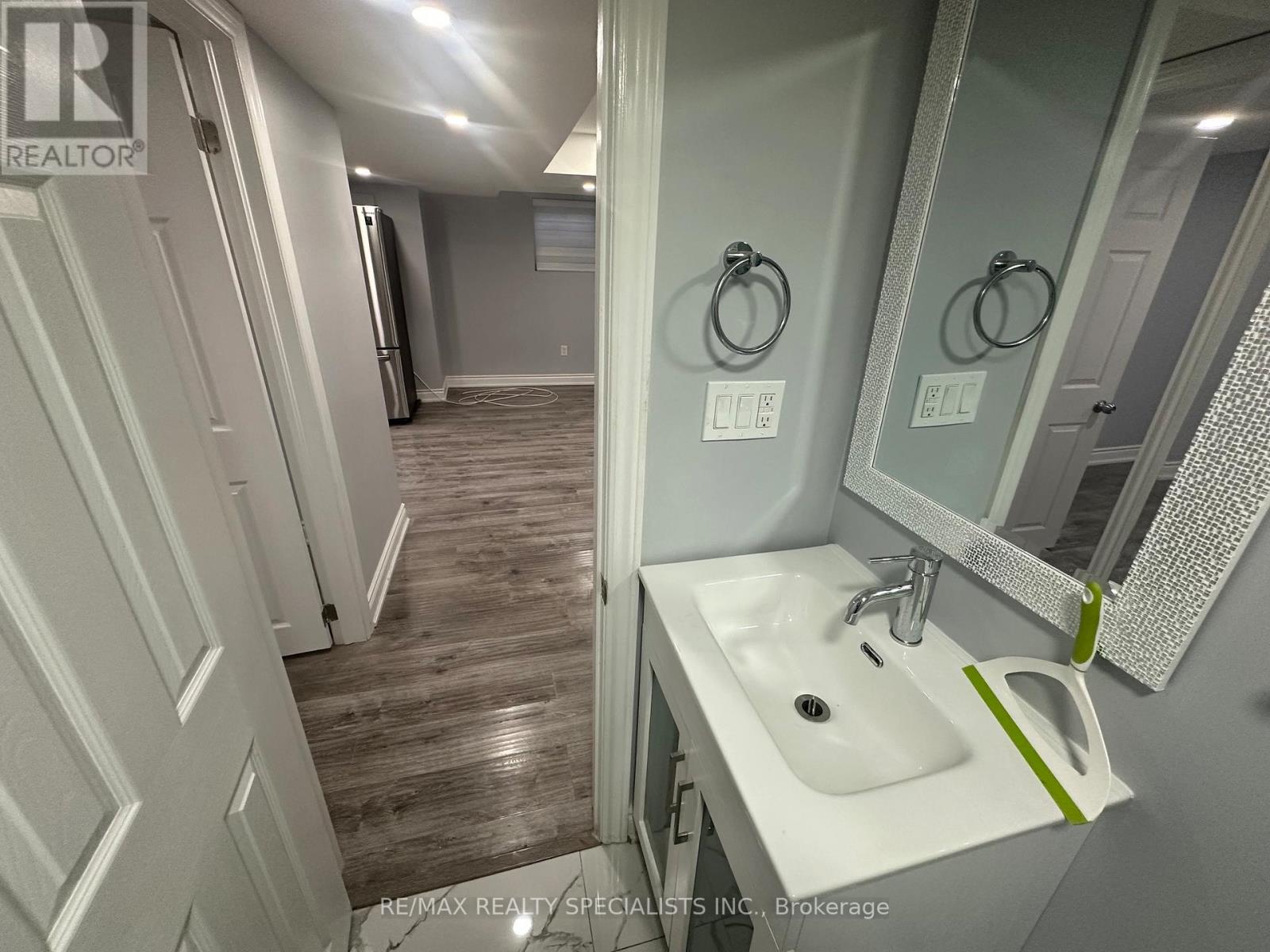 Bsmnt - 7 Vista Green Crescent, Brampton, Ontario  L7A 2S3 - Photo 11 - W13276994