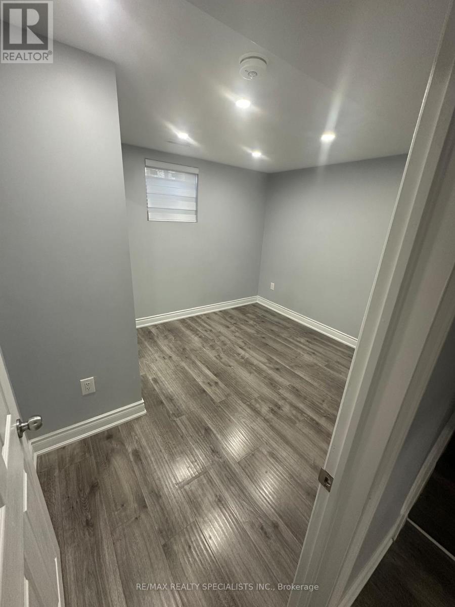 Bsmnt - 7 Vista Green Crescent, Brampton, Ontario  L7A 2S3 - Photo 9 - W13276994