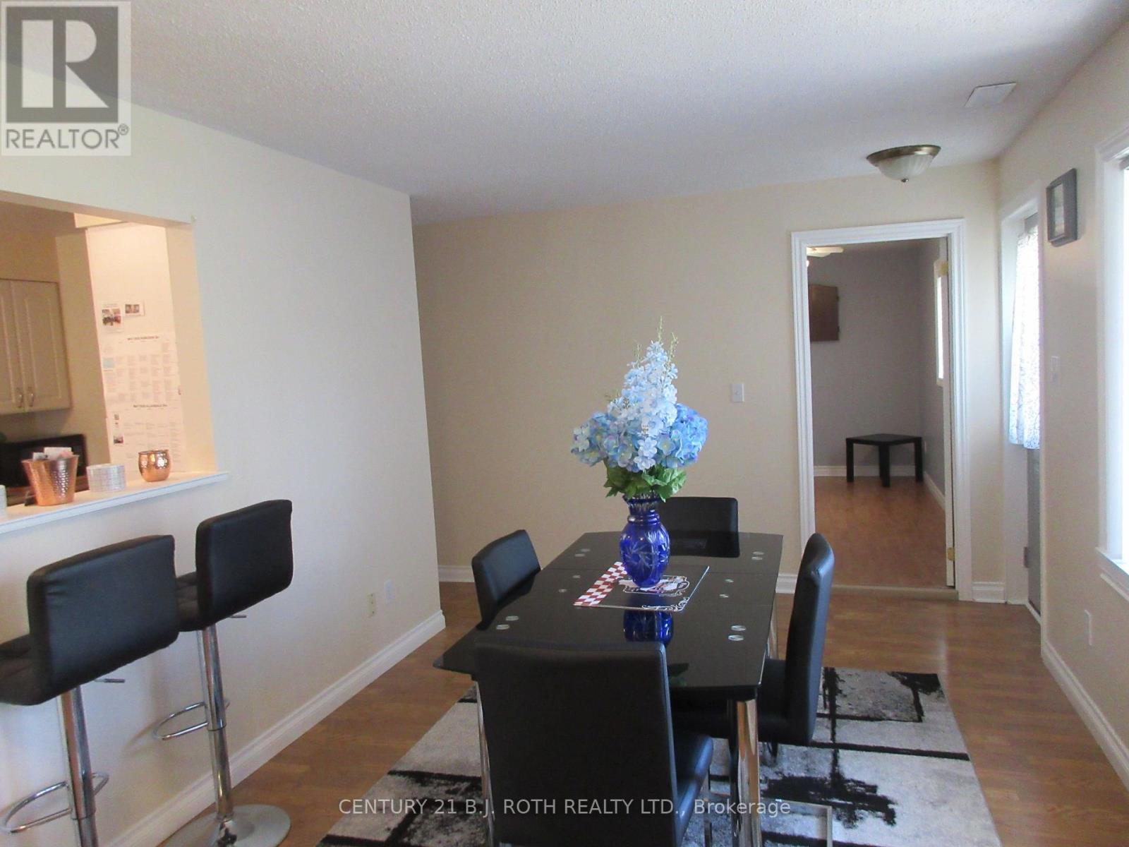 31 River Drive, Essa, Ontario  L3W 0G8 - Photo 10 - N13443304