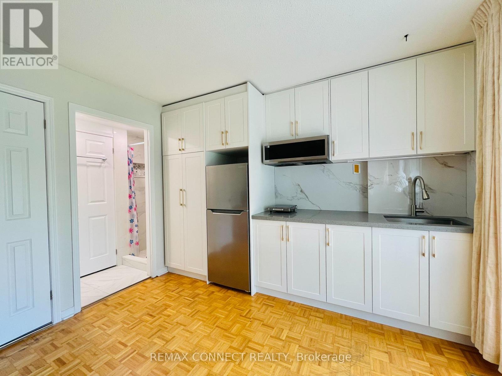 Ground Floor Studio - 99 Bushmills Square, Toronto, Ontario  M1V 1K5 - Photo 4 - E13436934