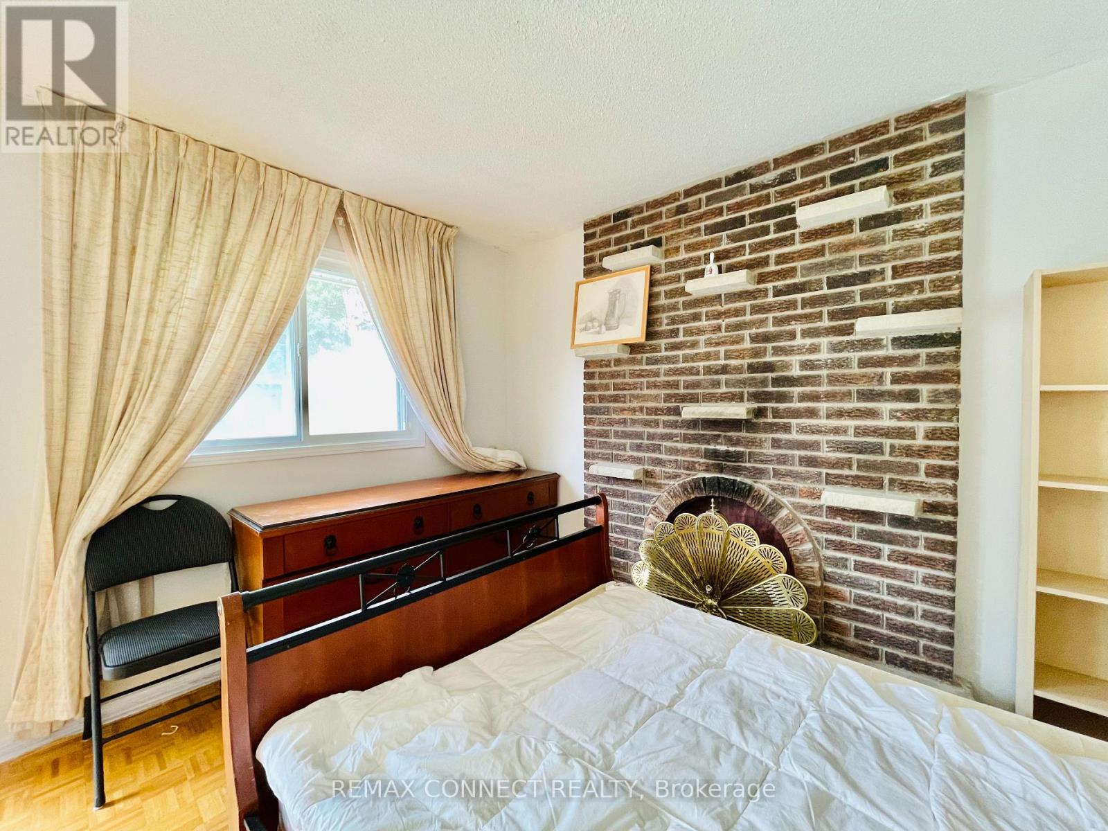 Ground Floor Studio - 99 Bushmills Square, Toronto, Ontario  M1V 1K5 - Photo 9 - E13436934