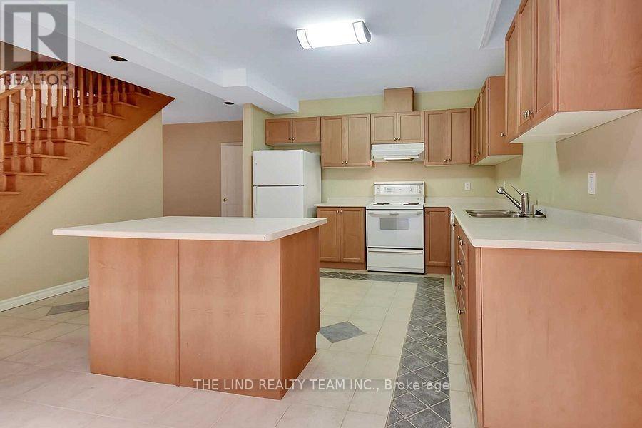 238 Deerglen Terrace, Aurora, Ontario  L4G 6Y6 - Photo 15 - N12979804