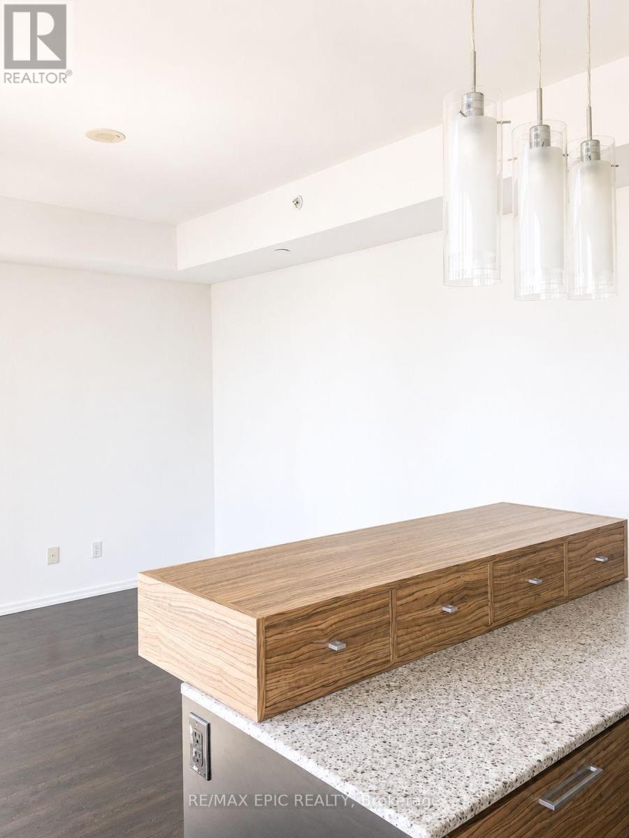 1703 - 75 St Nicholas Street, Toronto, Ontario  M4Y 0A5 - Photo 6 - C13173568