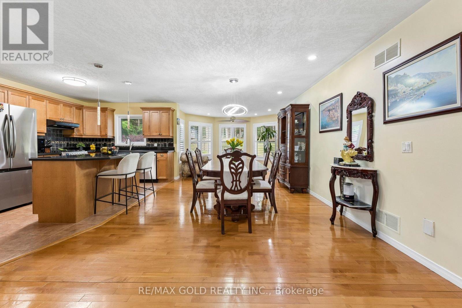 15252 Chinguacousy Road, Caledon, Ontario L7C 1Z7 - Photo 9 - W13434948