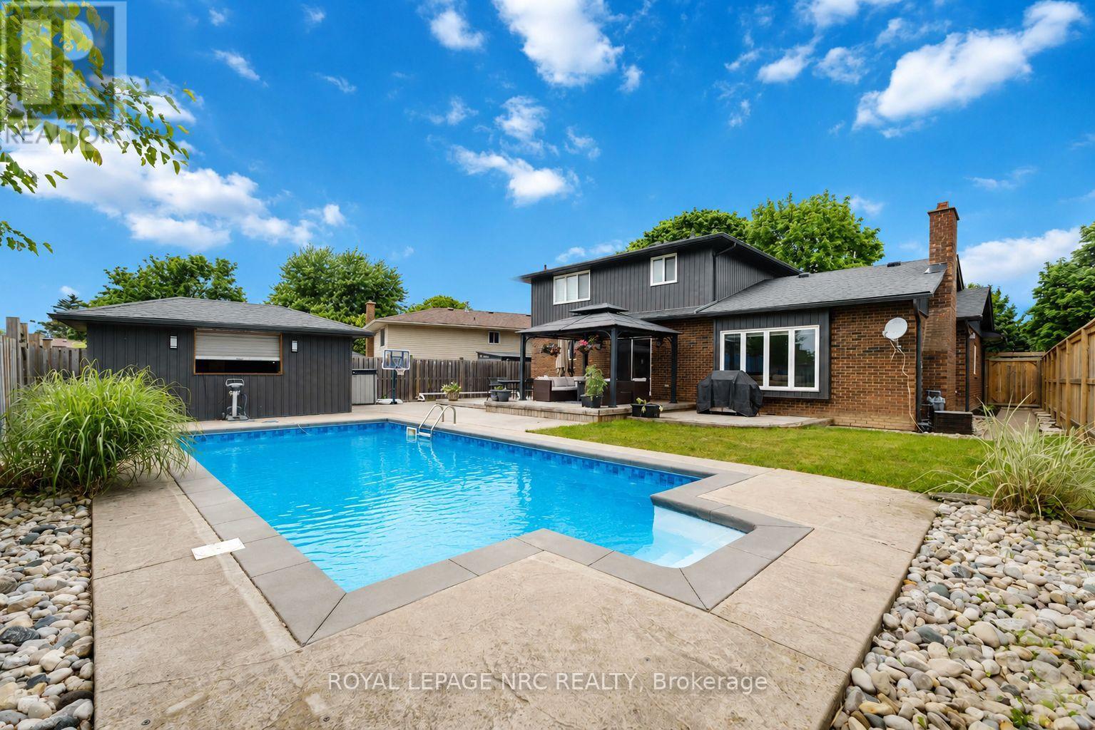 9 Woodgarden Court, St. Catharines, Ontario  L2M 7C9 - Photo 31 - X13443316