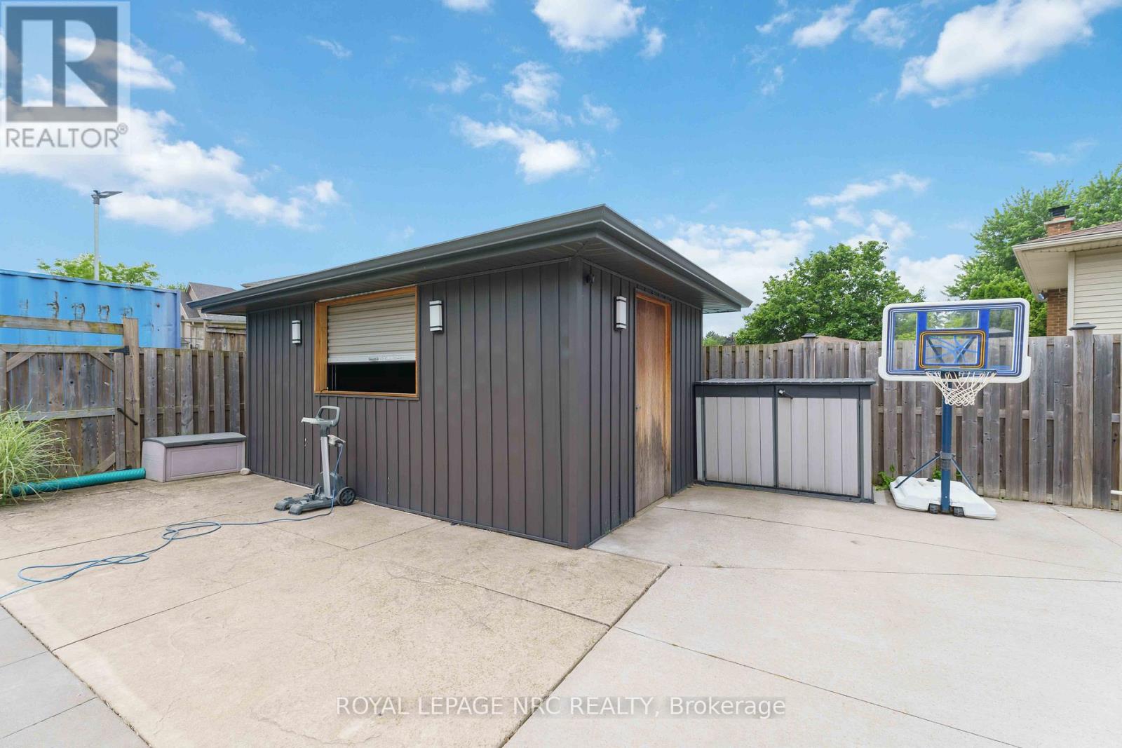 9 Woodgarden Court, St. Catharines, Ontario  L2M 7C9 - Photo 35 - X13443316